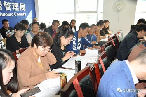 規范餐飲服務操作，提升食品安全水平——伊旗食藥監局成功舉辦食品安全操作規范宣貫暨示范店授牌儀式